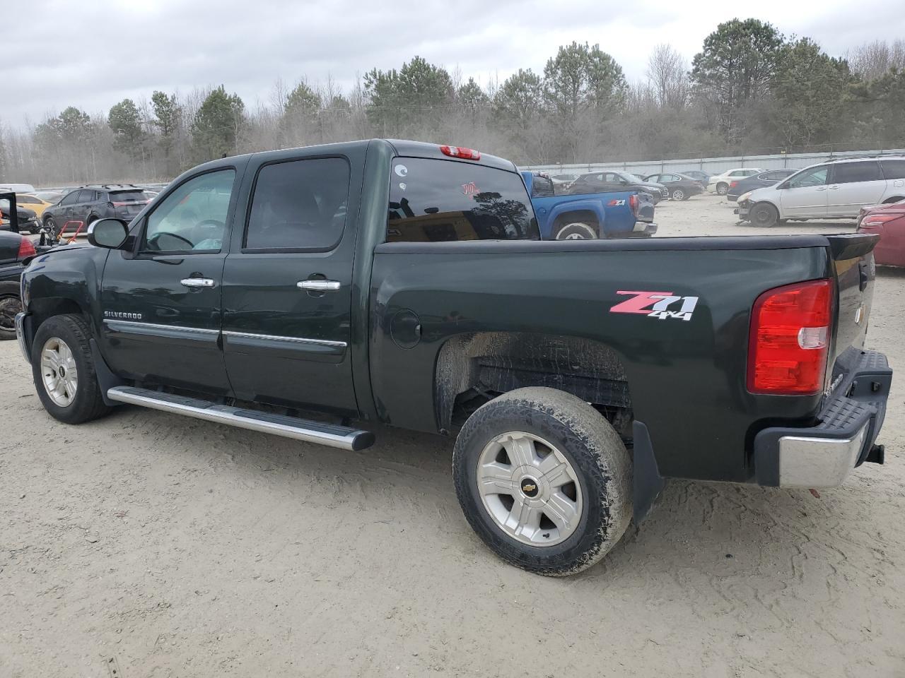 2013 CHEVROLET SILVERADO - Image 2