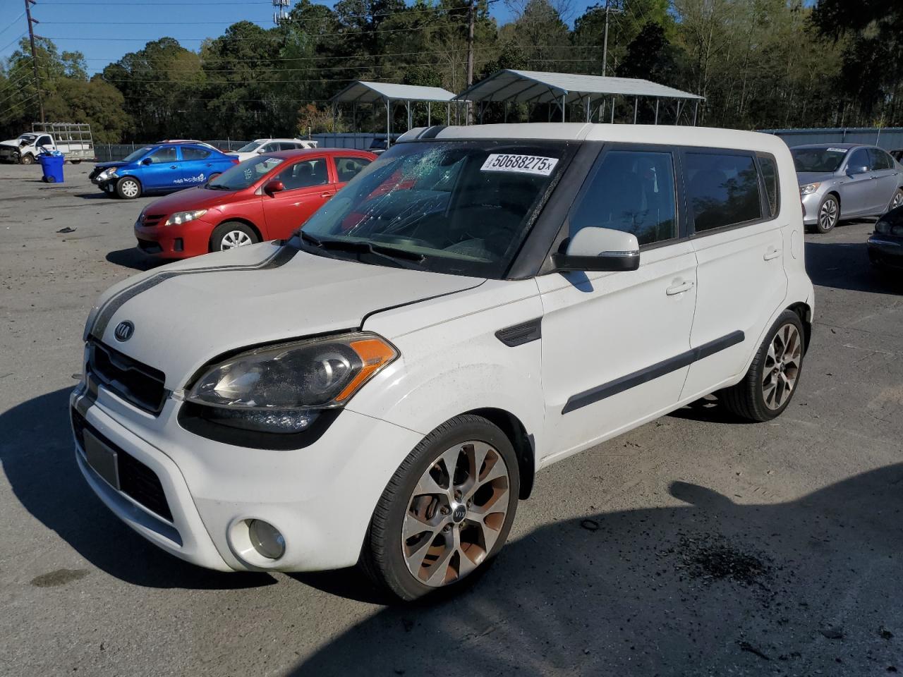 2013 KIA SOUL +