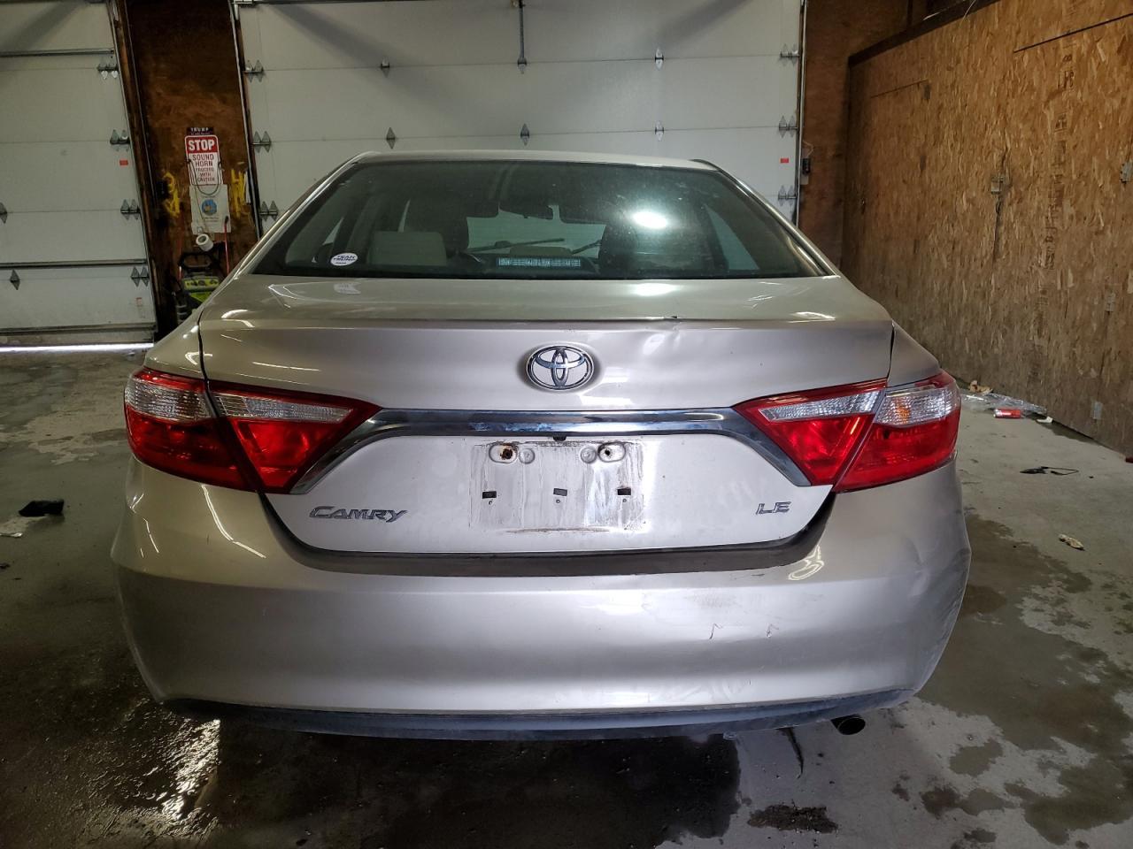 2015 TOYOTA CAMRY LE - Image 6