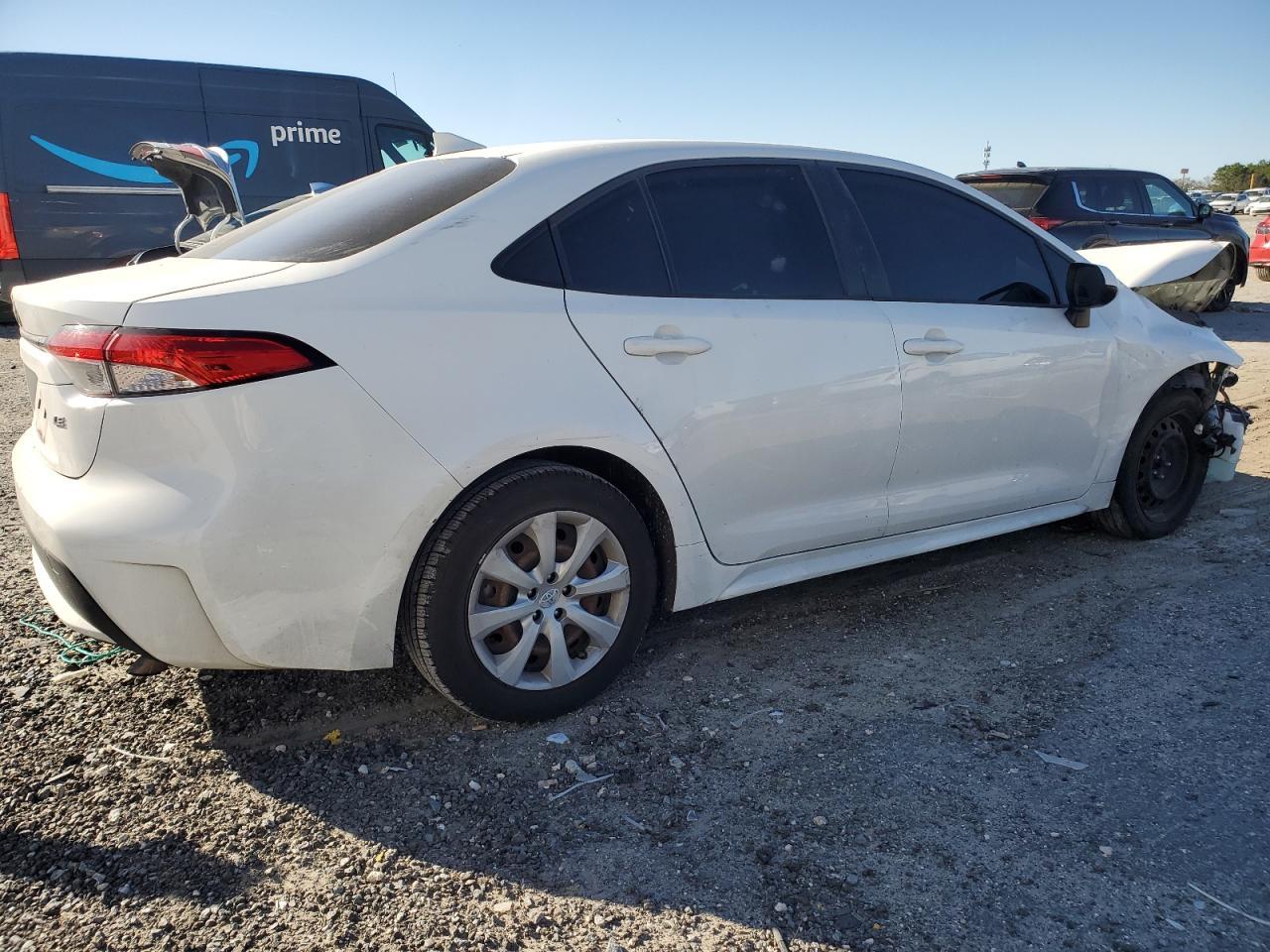 2020 TOYOTA COROLLA LE - Фото 3