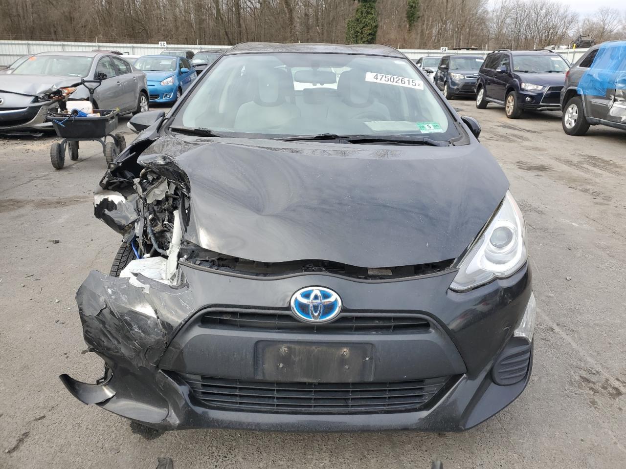 2016 TOYOTA PRIUS C - Фото 5