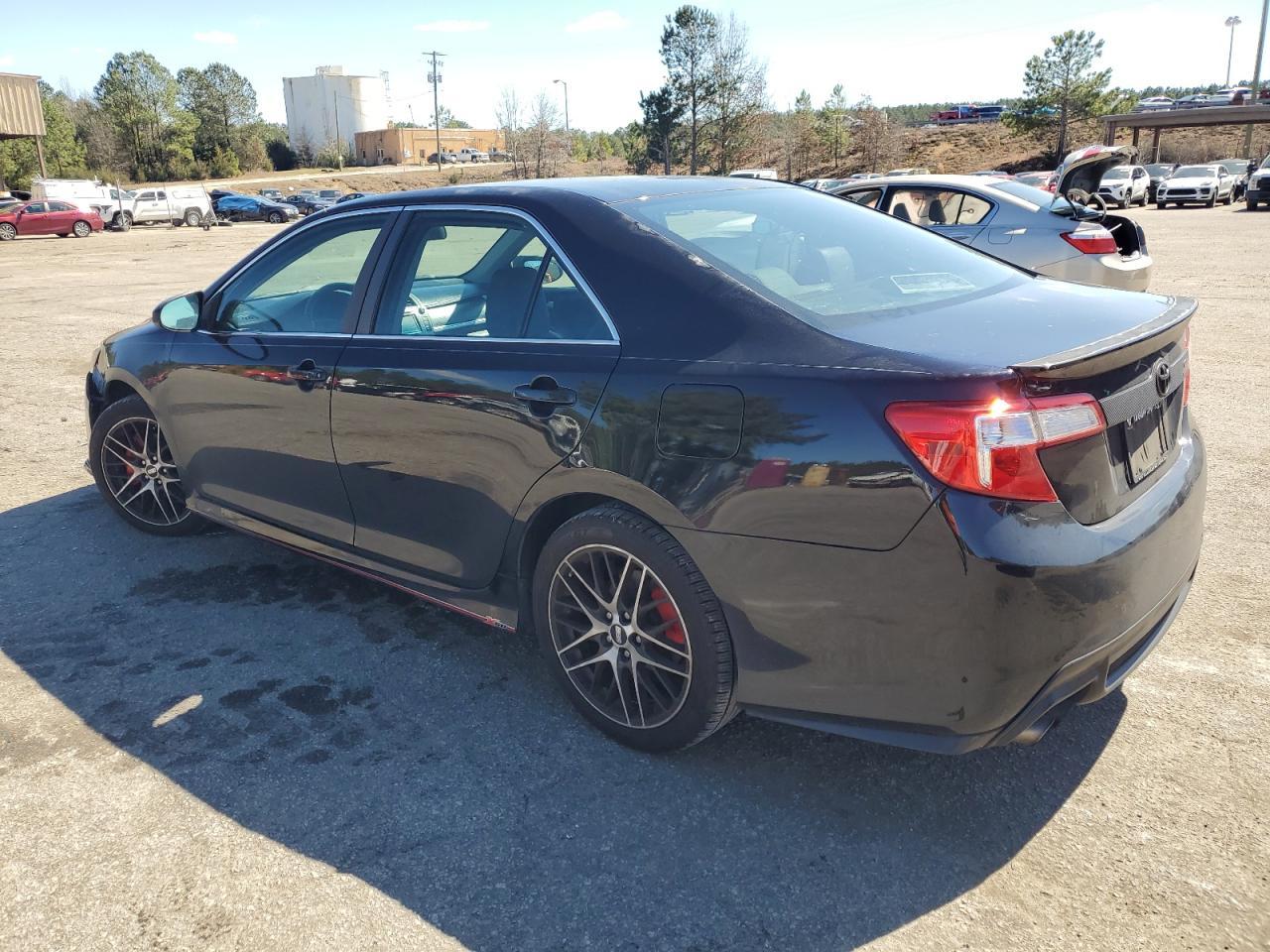 2014 TOYOTA CAMRY L - Image 2