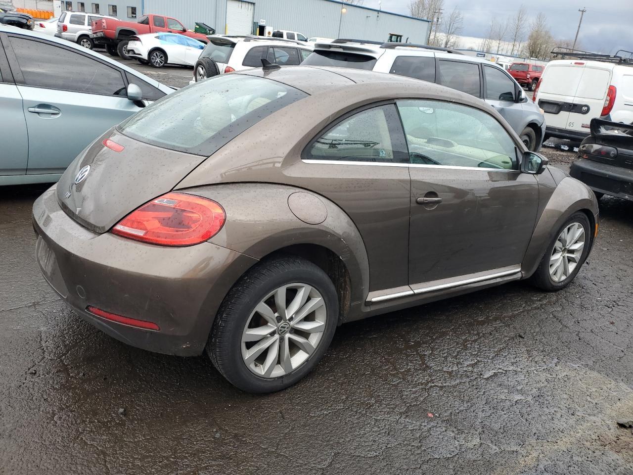 2014 VOLKSWAGEN BEETLE - Image 3