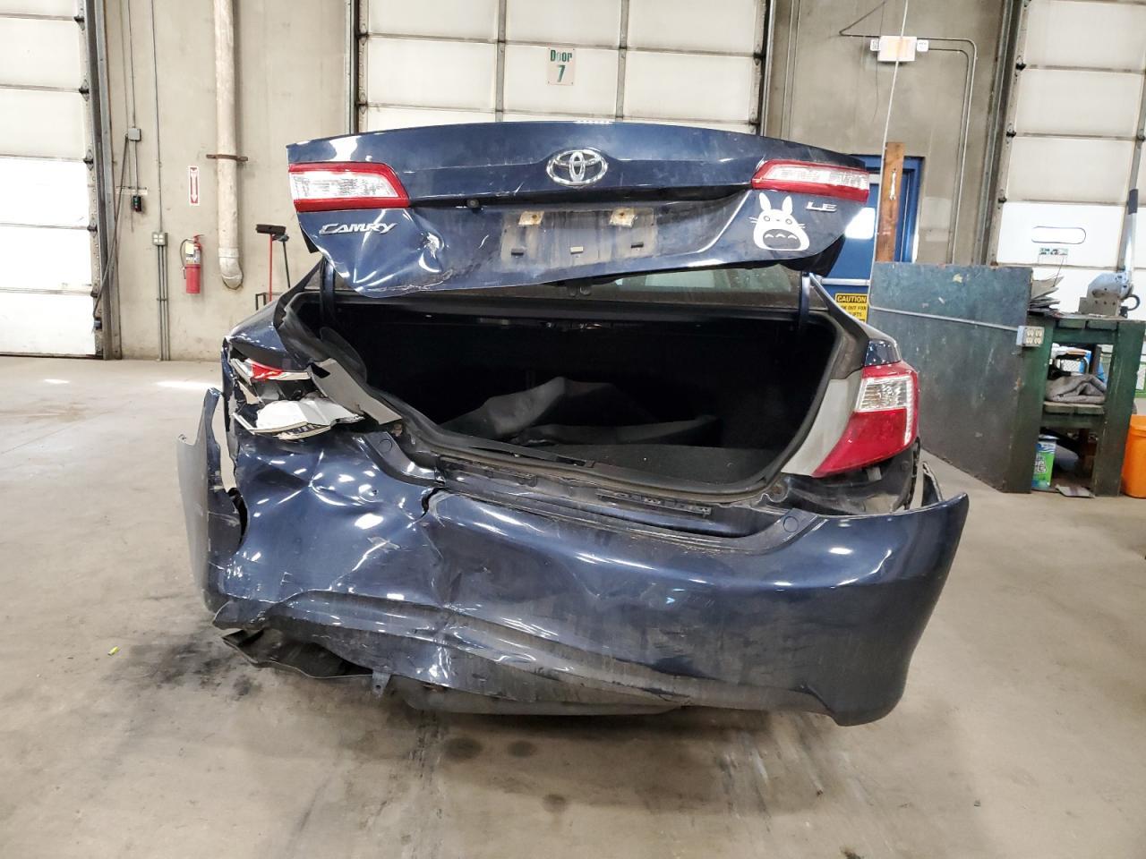 2014 TOYOTA CAMRY L - Image 6