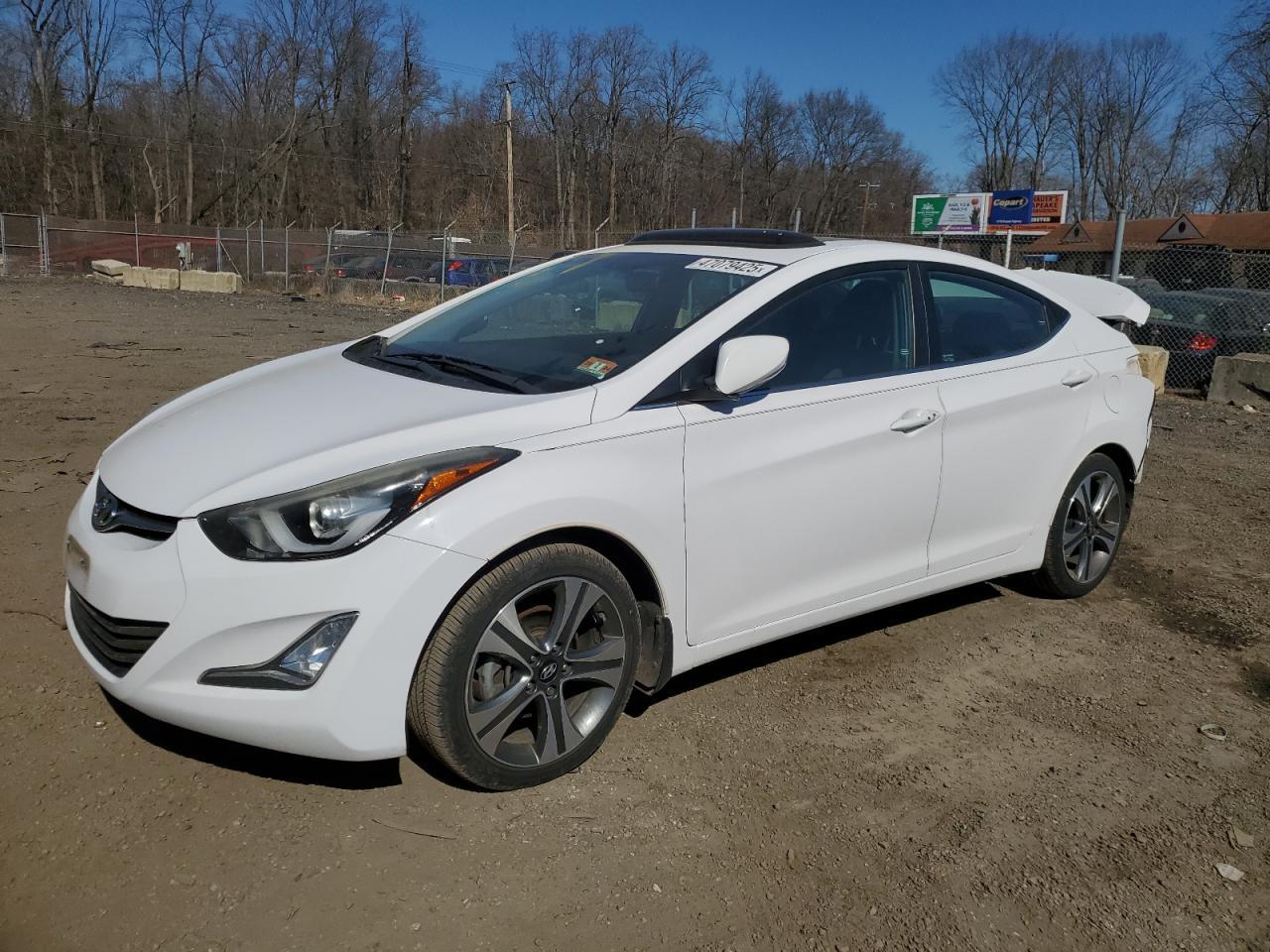 2015 HYUNDAI ELANTRA SE