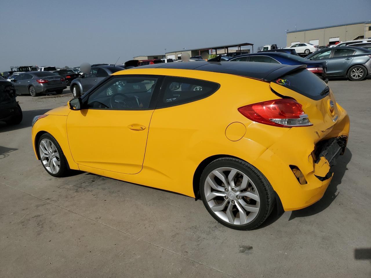 2013 HYUNDAI VELOSTER - Фото 2