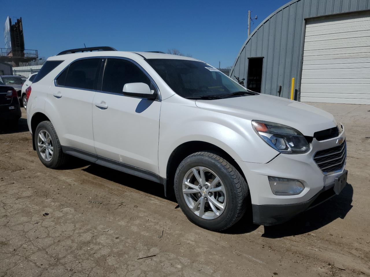 2016 CHEVROLET EQUINOX LT - Image 4