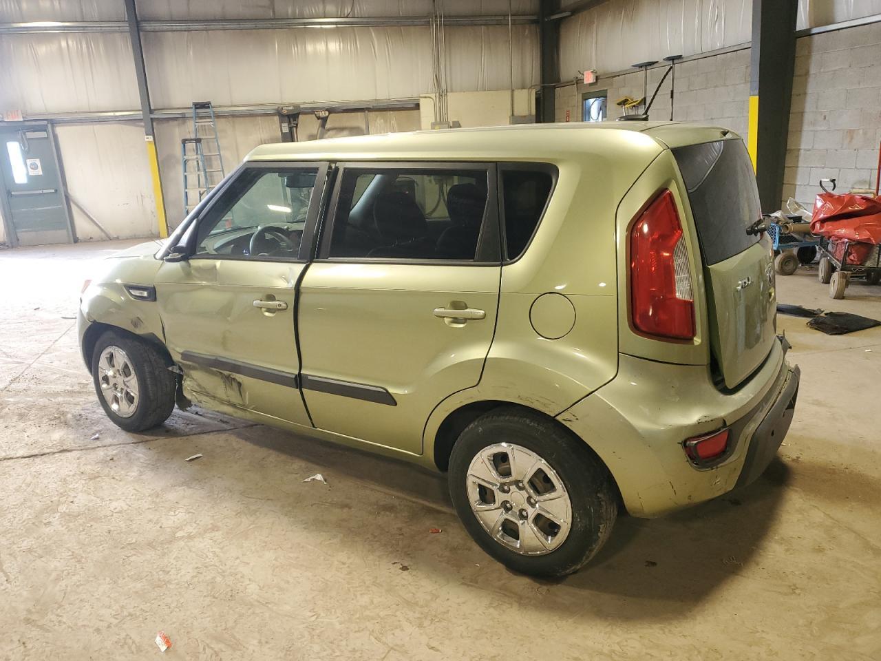 2013 KIA SOUL - Image 2