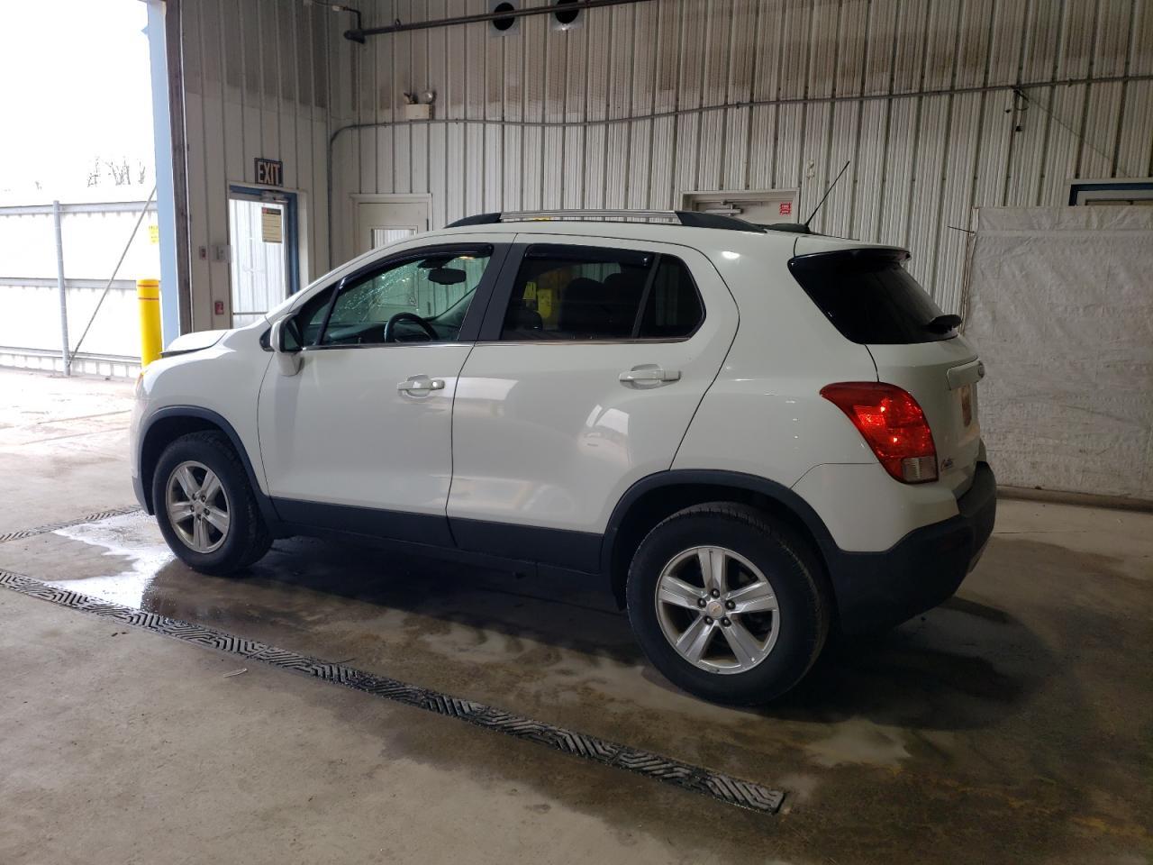 2015 CHEVROLET TRAX 1LT - Image 2