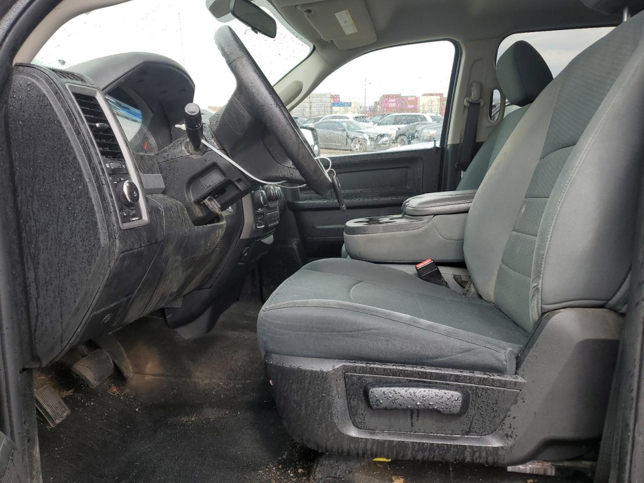 2017 RAM 1500 ST - Image 7