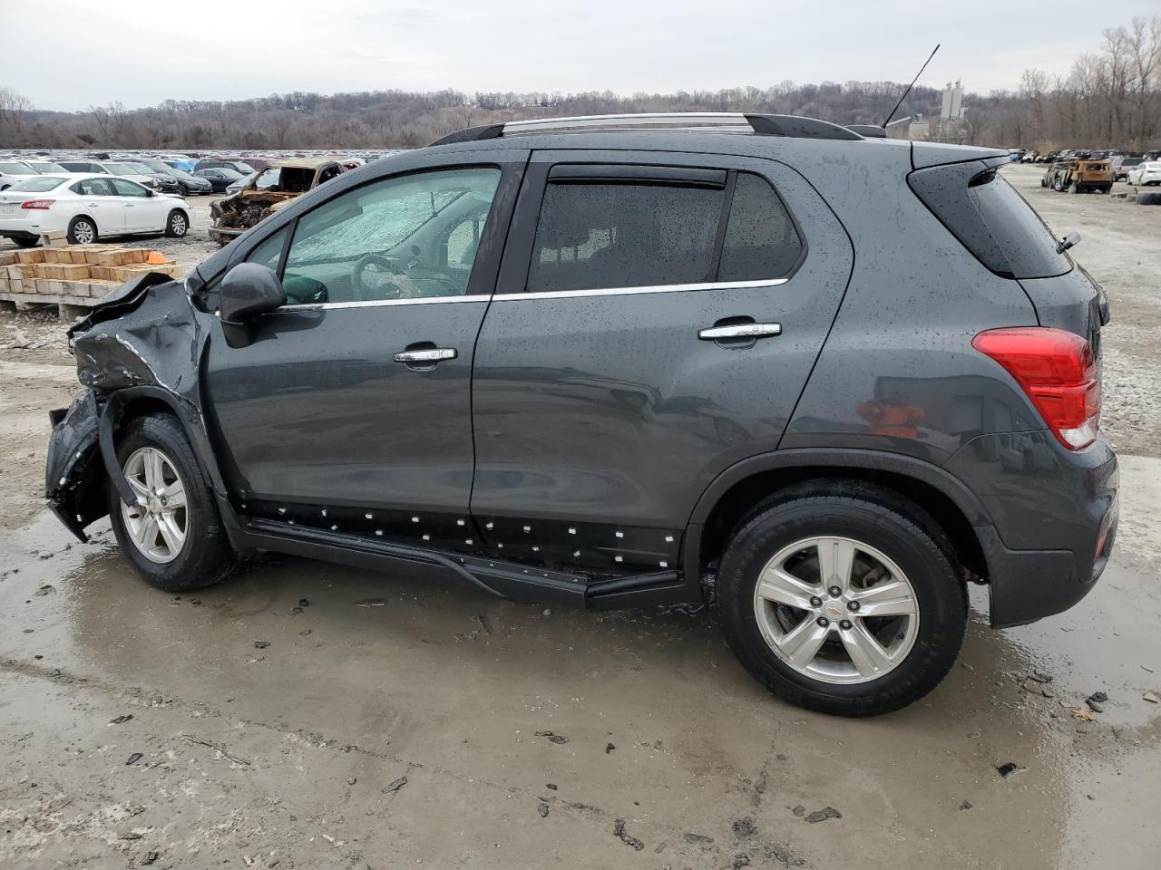 2018 CHEVROLET TRAX 1LT - Фото 2