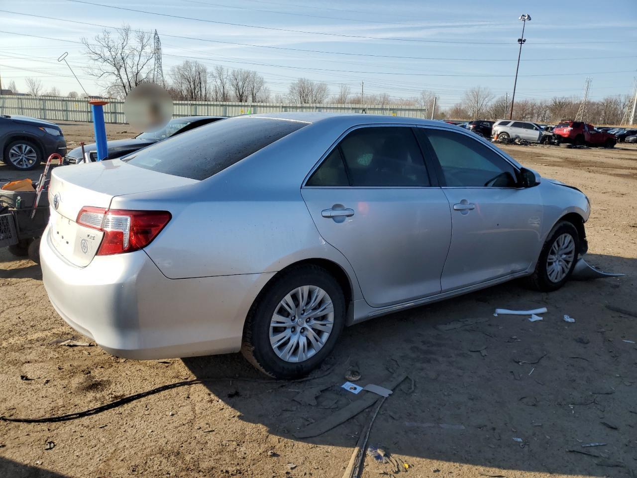 2012 TOYOTA CAMRY BASE - Фото 3