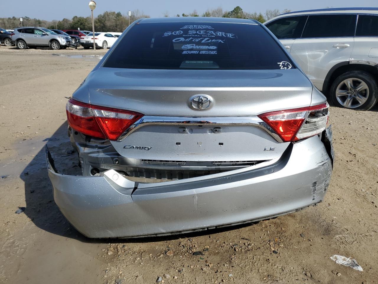 2015 TOYOTA CAMRY LE - Фото 6