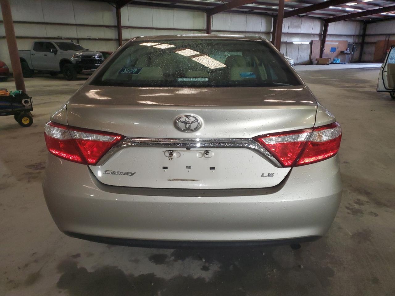 2016 TOYOTA CAMRY LE - Image 6