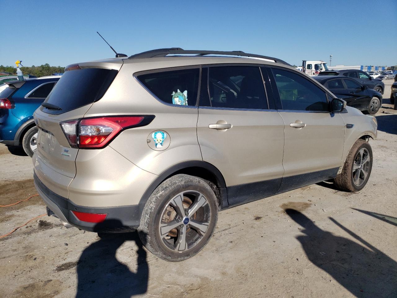 2017 FORD ESCAPE SE - Image 3