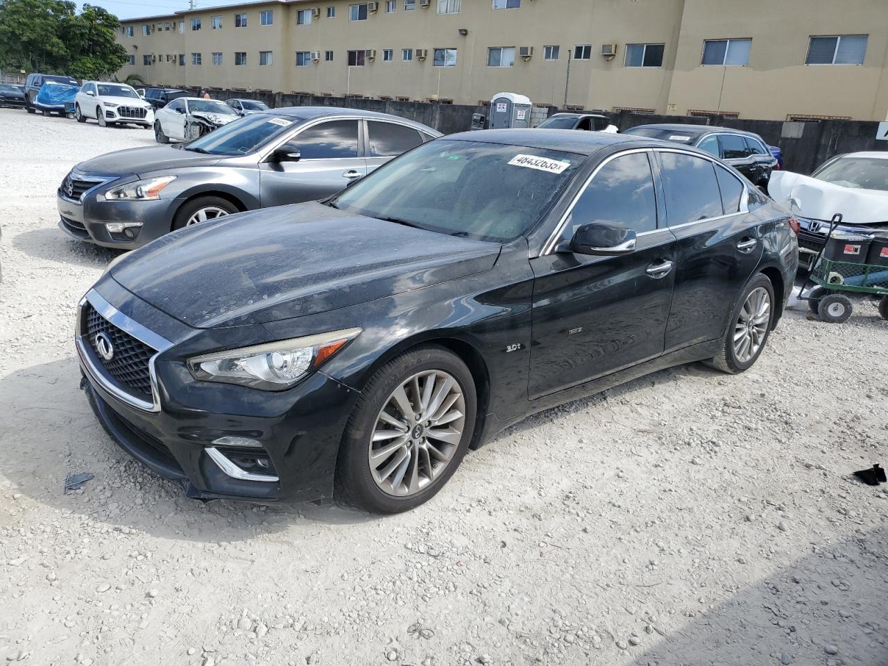 2018 INFINITI Q50 LUXE