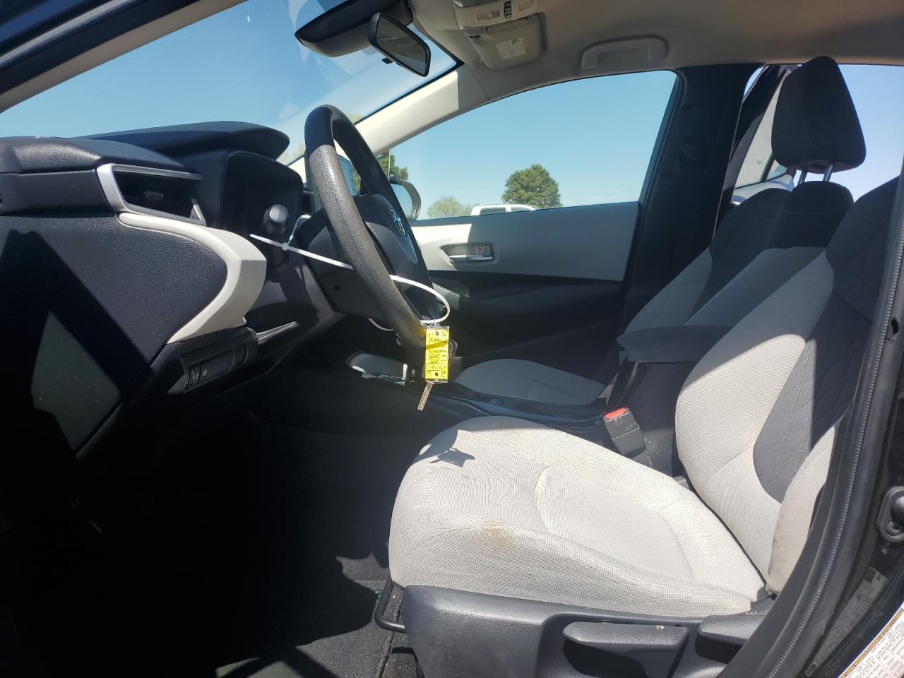 2020 TOYOTA COROLLA LE - Фото 7