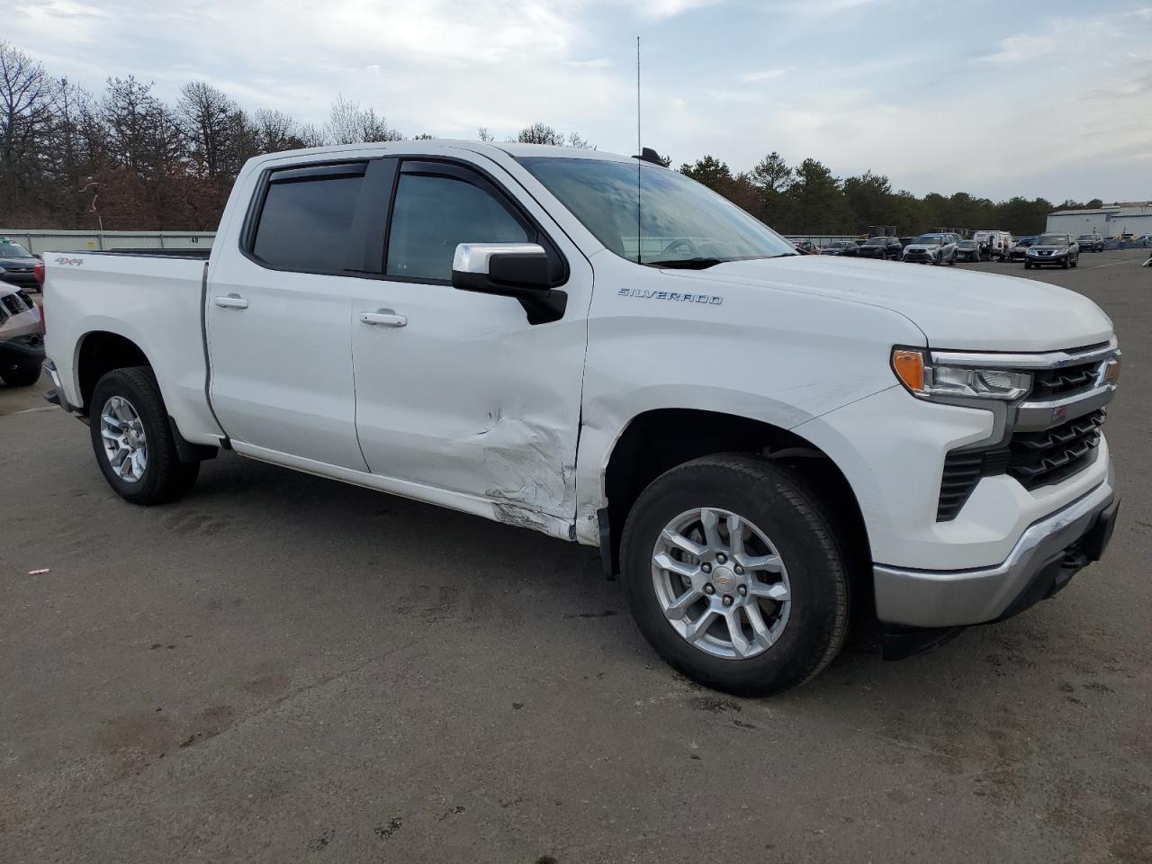 2023 CHEVROLET SILVERADO - Фото 4