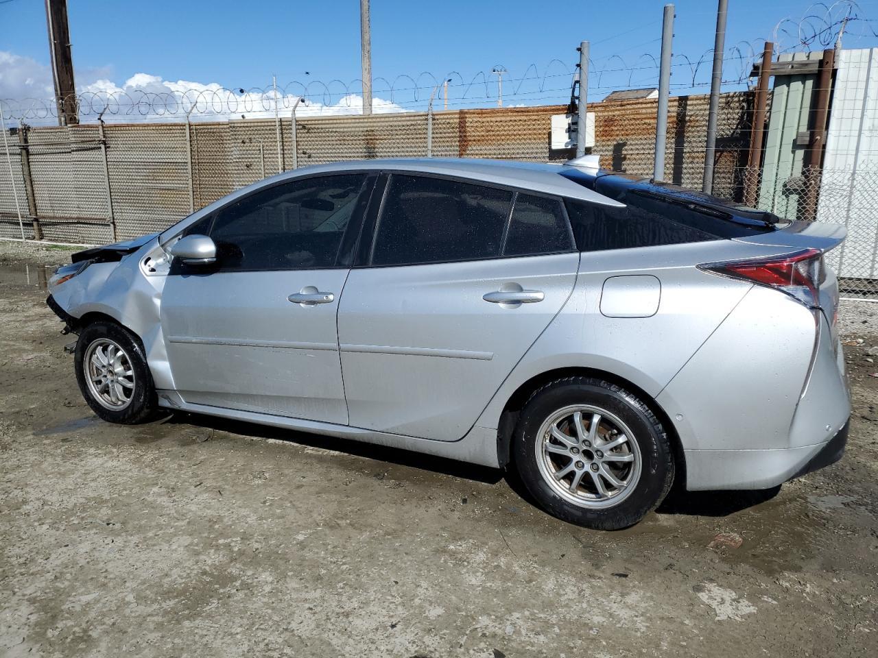 2018 TOYOTA PRIUS - Image 2
