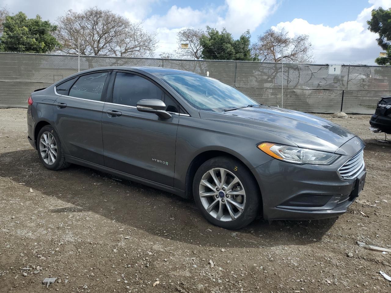 2017 FORD FUSION SE - Фото 4