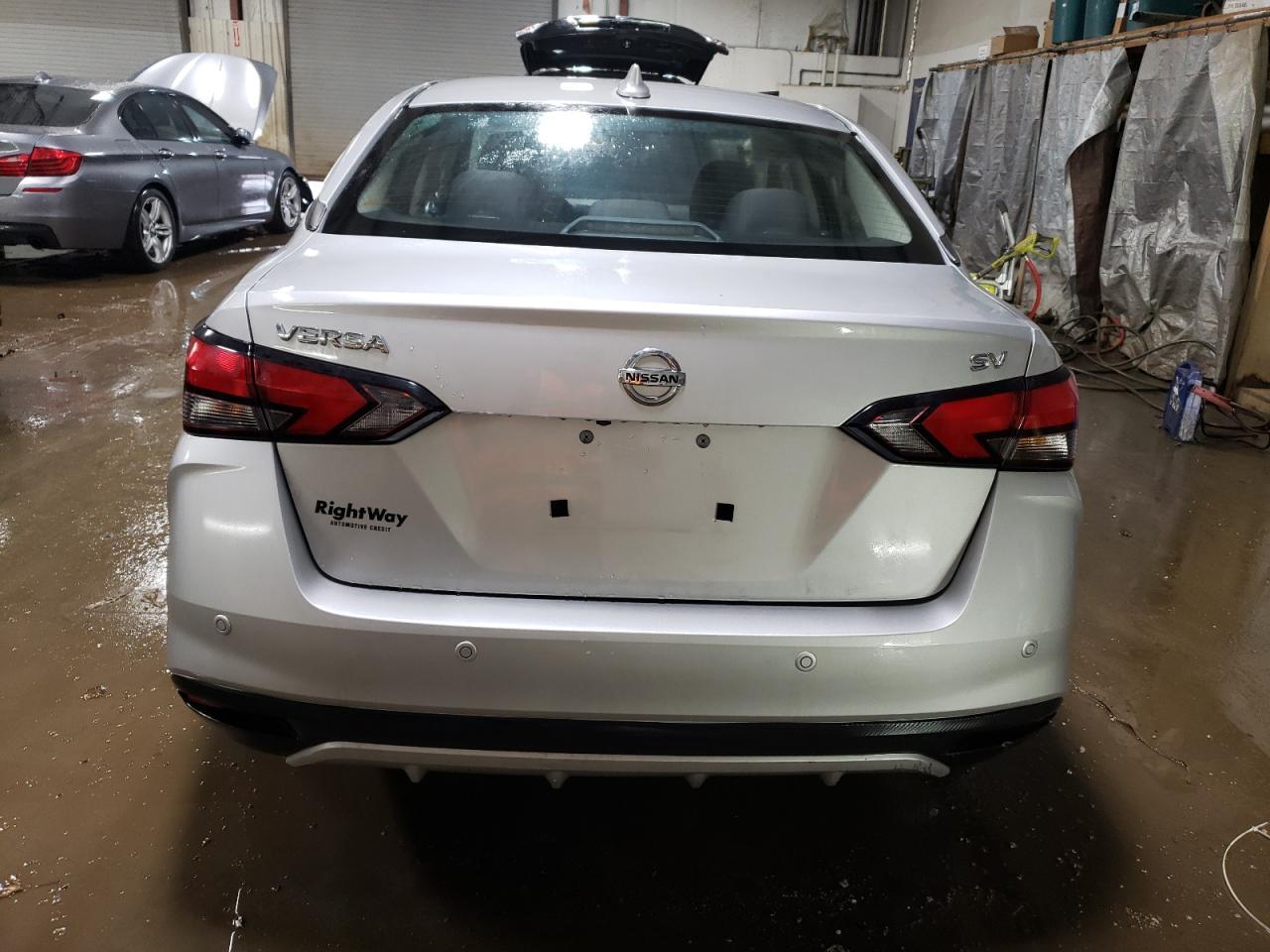 2021 NISSAN VERSA SV - Image 6