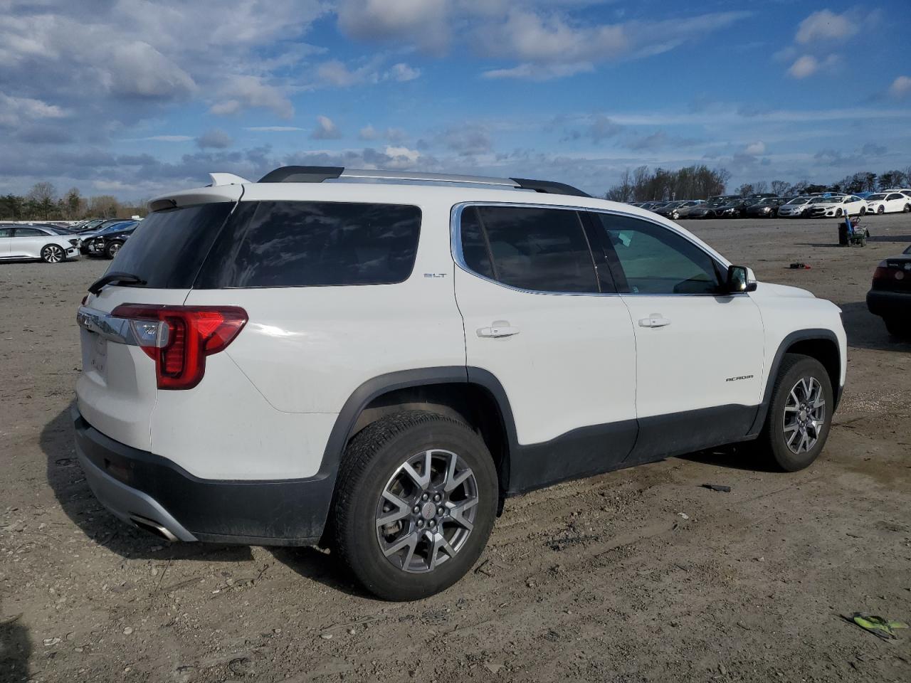 2023 GMC ACADIA SLT - Фото 3
