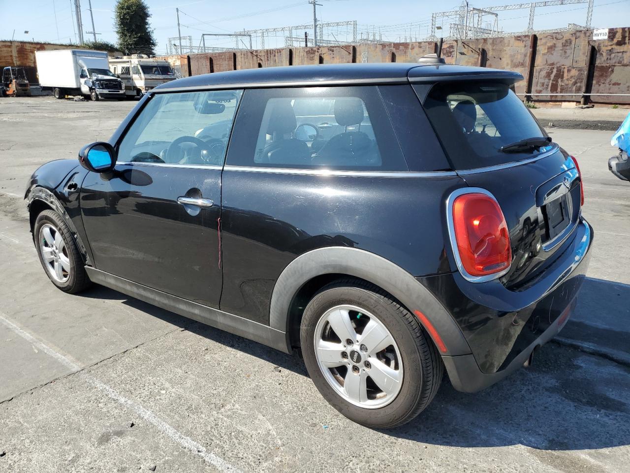2017 MINI COOPER - Image 2