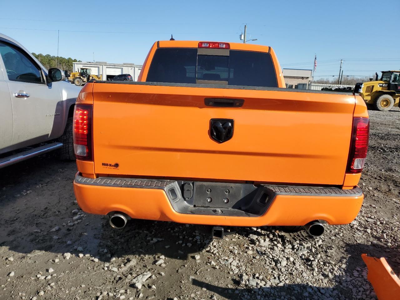 2017 RAM 1500 SPORT - Фото 6