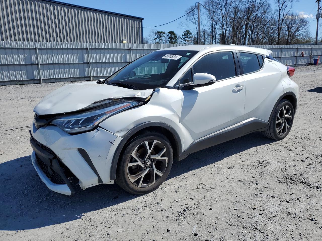 2021 TOYOTA C-HR XLE