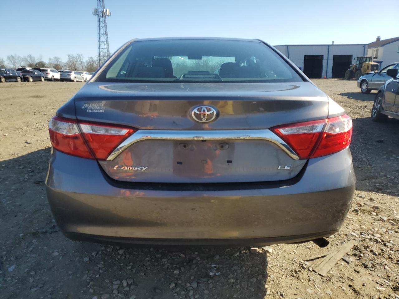 2016 TOYOTA CAMRY LE - Image 6