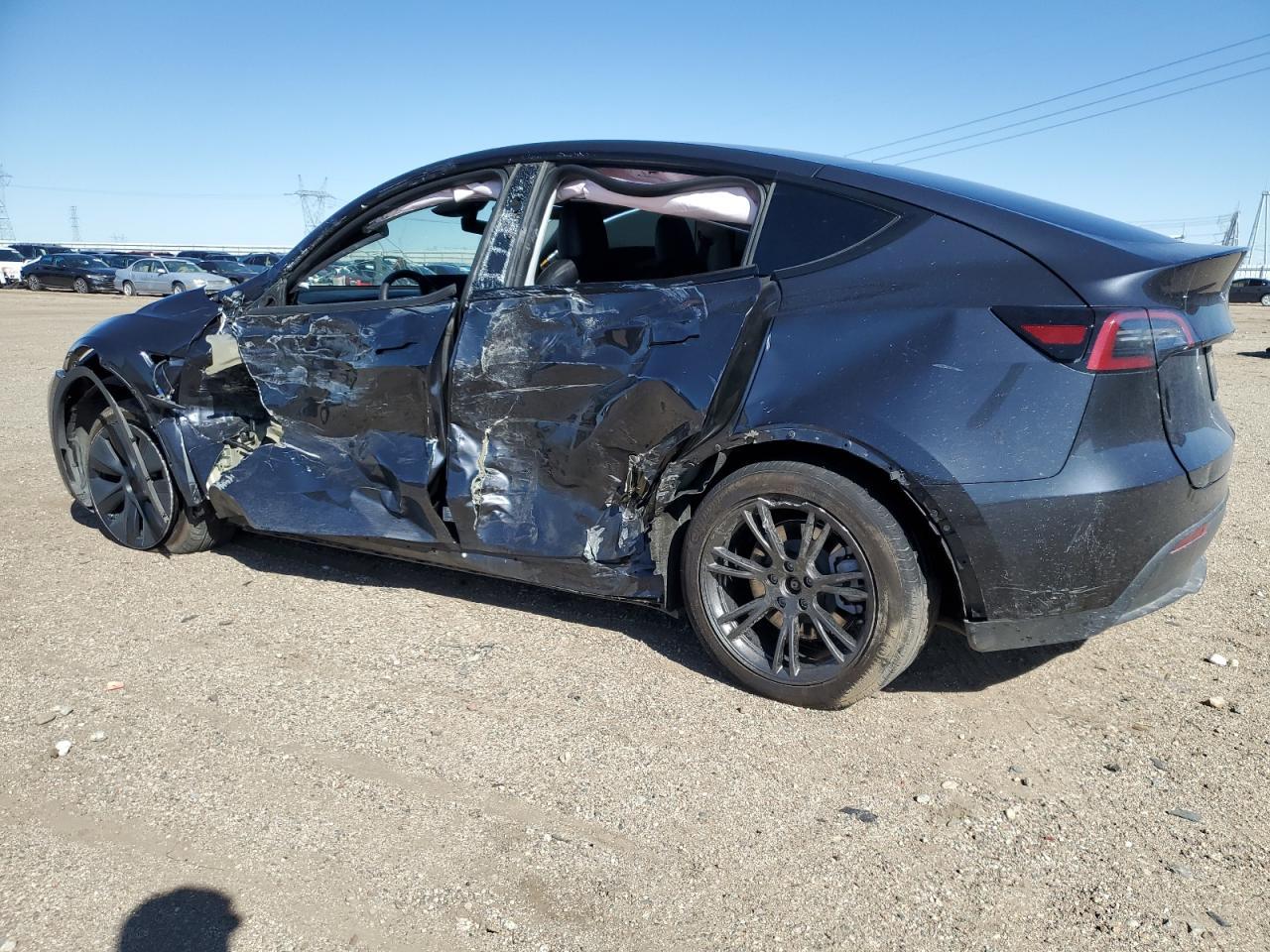 2024 TESLA MODEL Y - Image 2