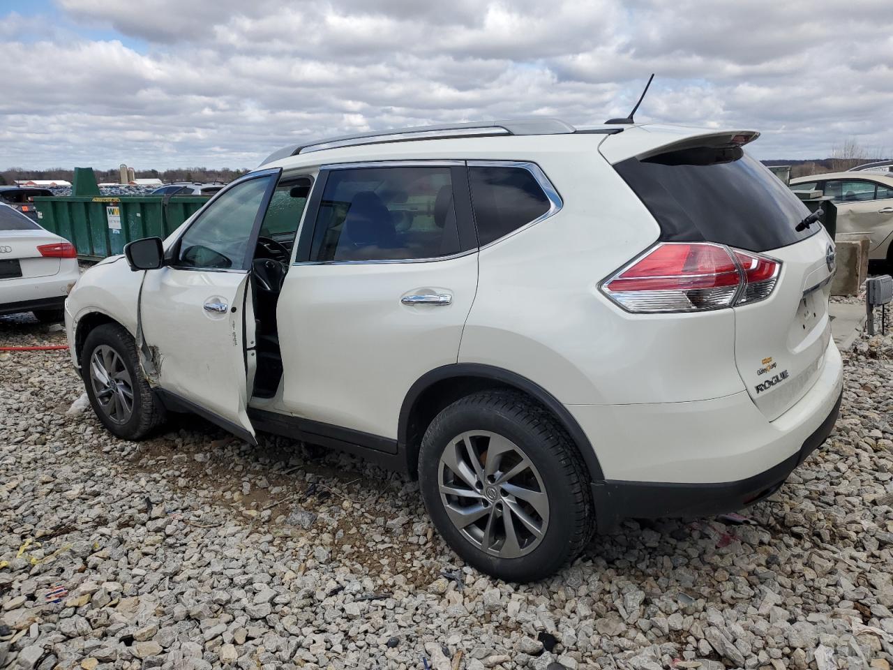 2015 NISSAN ROGUE S - Фото 2