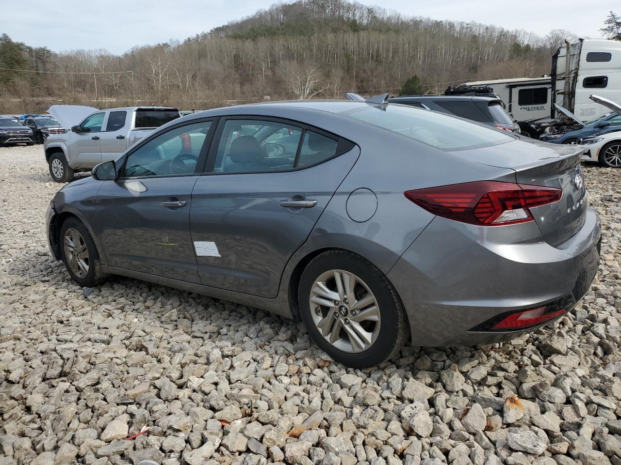 2019 HYUNDAI ELANTRA SE - Фото 2
