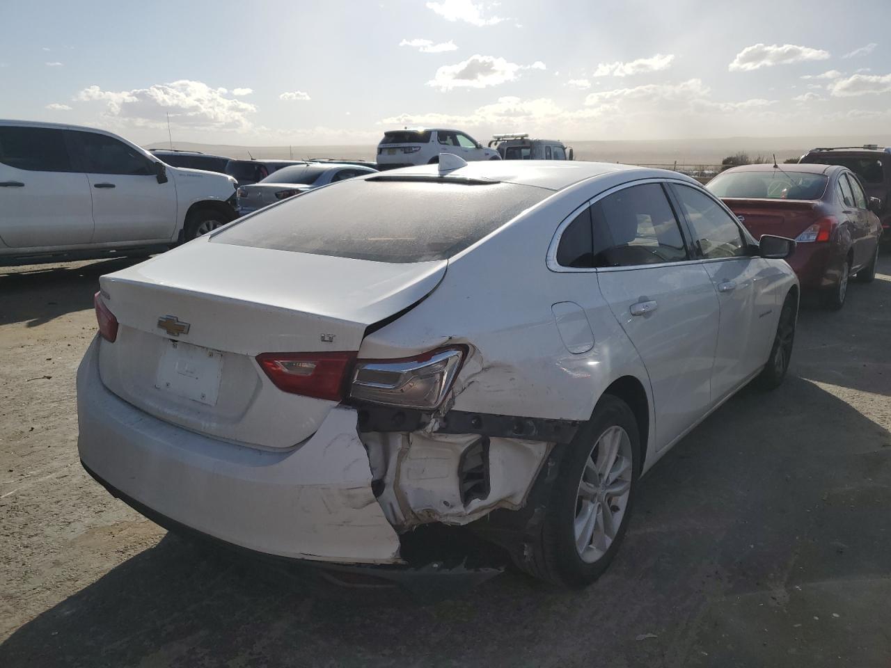2017 CHEVROLET MALIBU LT - Image 3