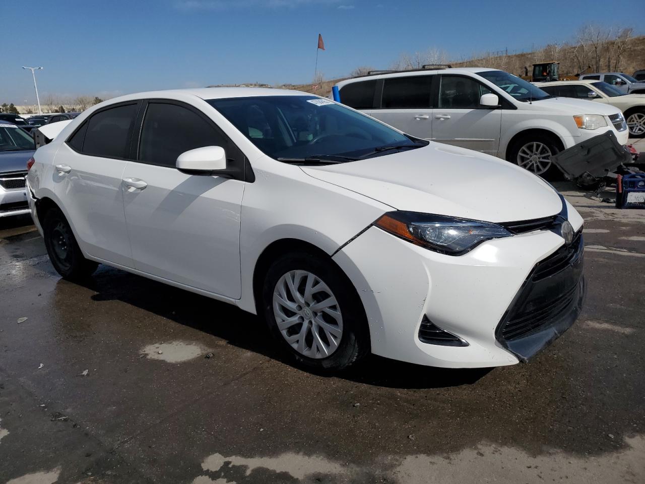 2018 TOYOTA COROLLA L - Image 4