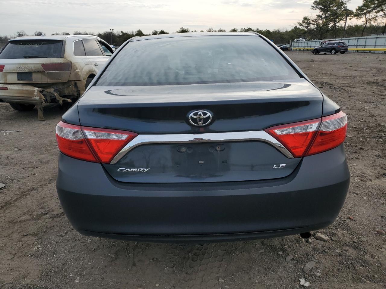 2015 TOYOTA CAMRY LE - Фото 6