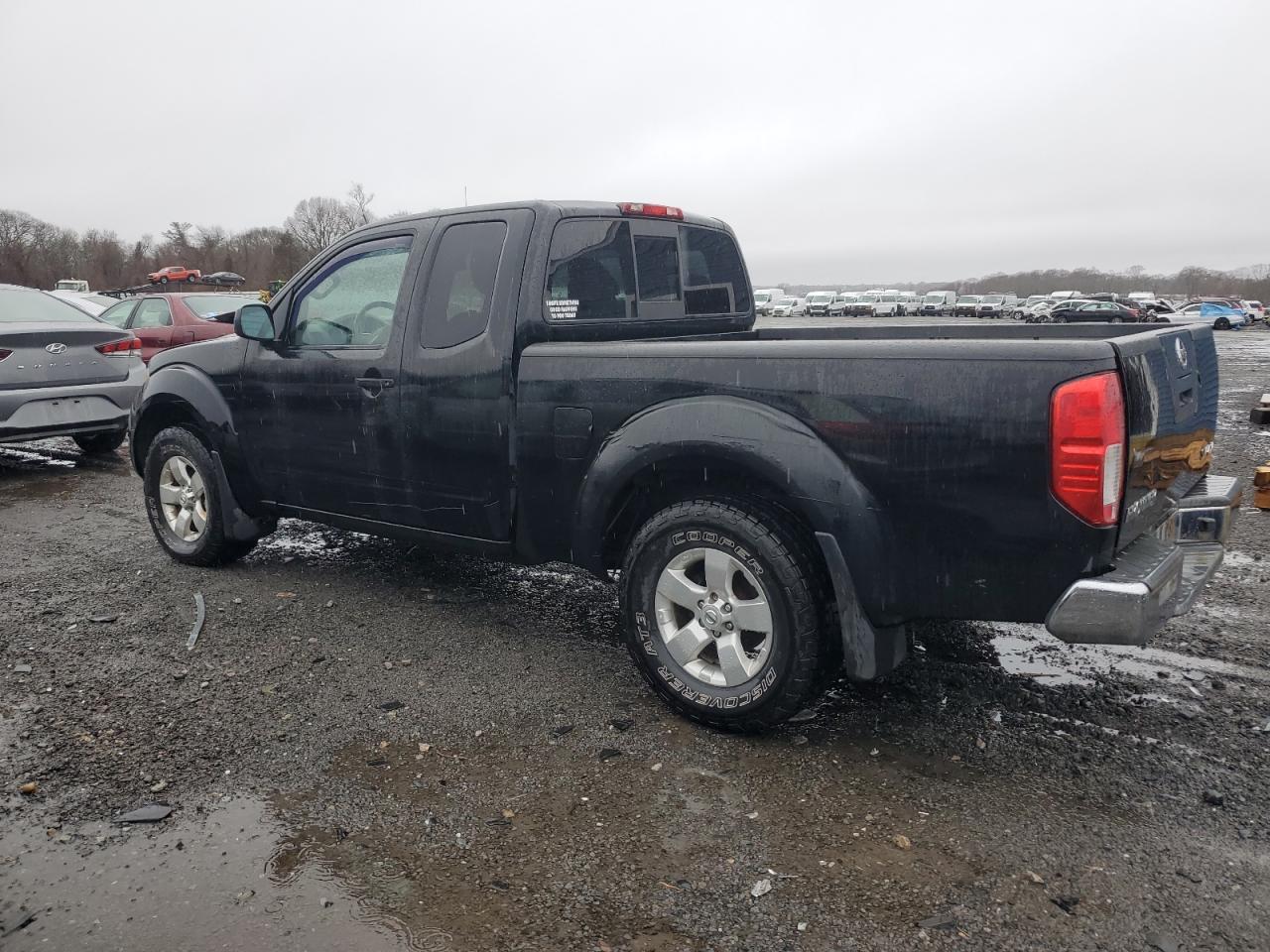 2012 NISSAN FRONTIER S - Фото 2