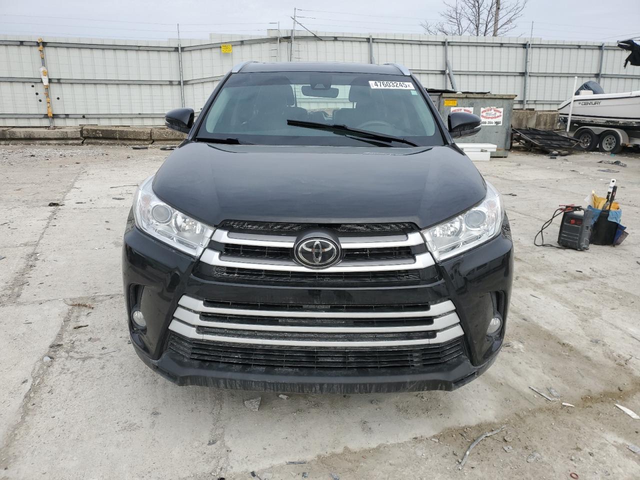 2018 TOYOTA HIGHLANDER - Фото 5