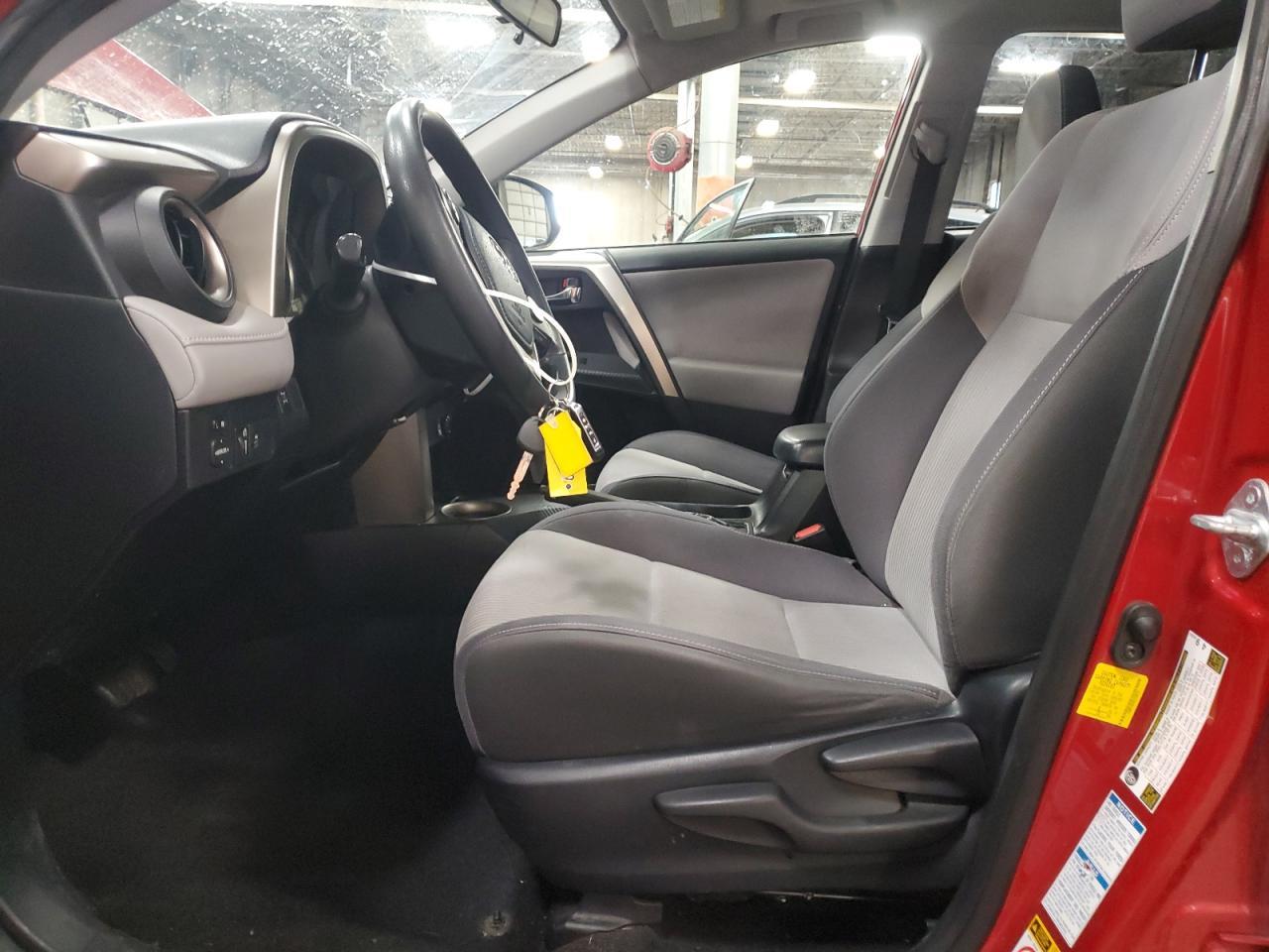 2015 TOYOTA RAV4 XLE - Image 7