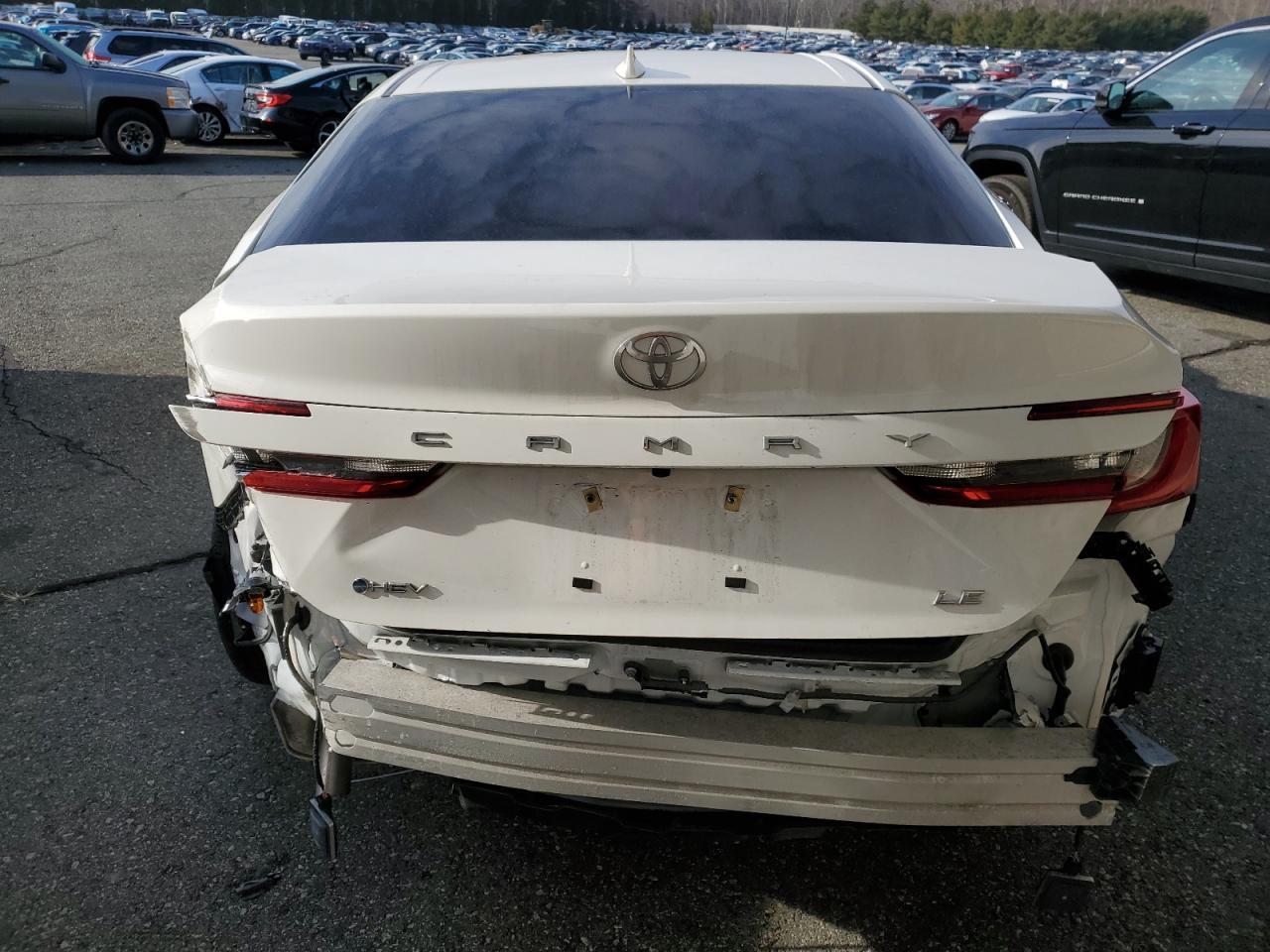 2025 TOYOTA CAMRY XSE - Фото 6