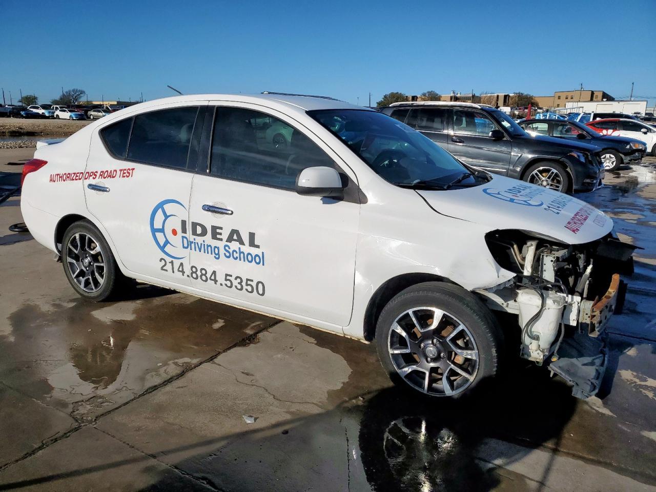 2014 NISSAN VERSA S - Фото 4