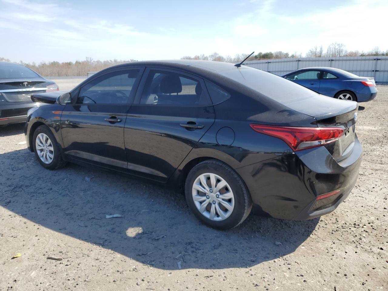 2019 HYUNDAI ACCENT SE - Фото 2