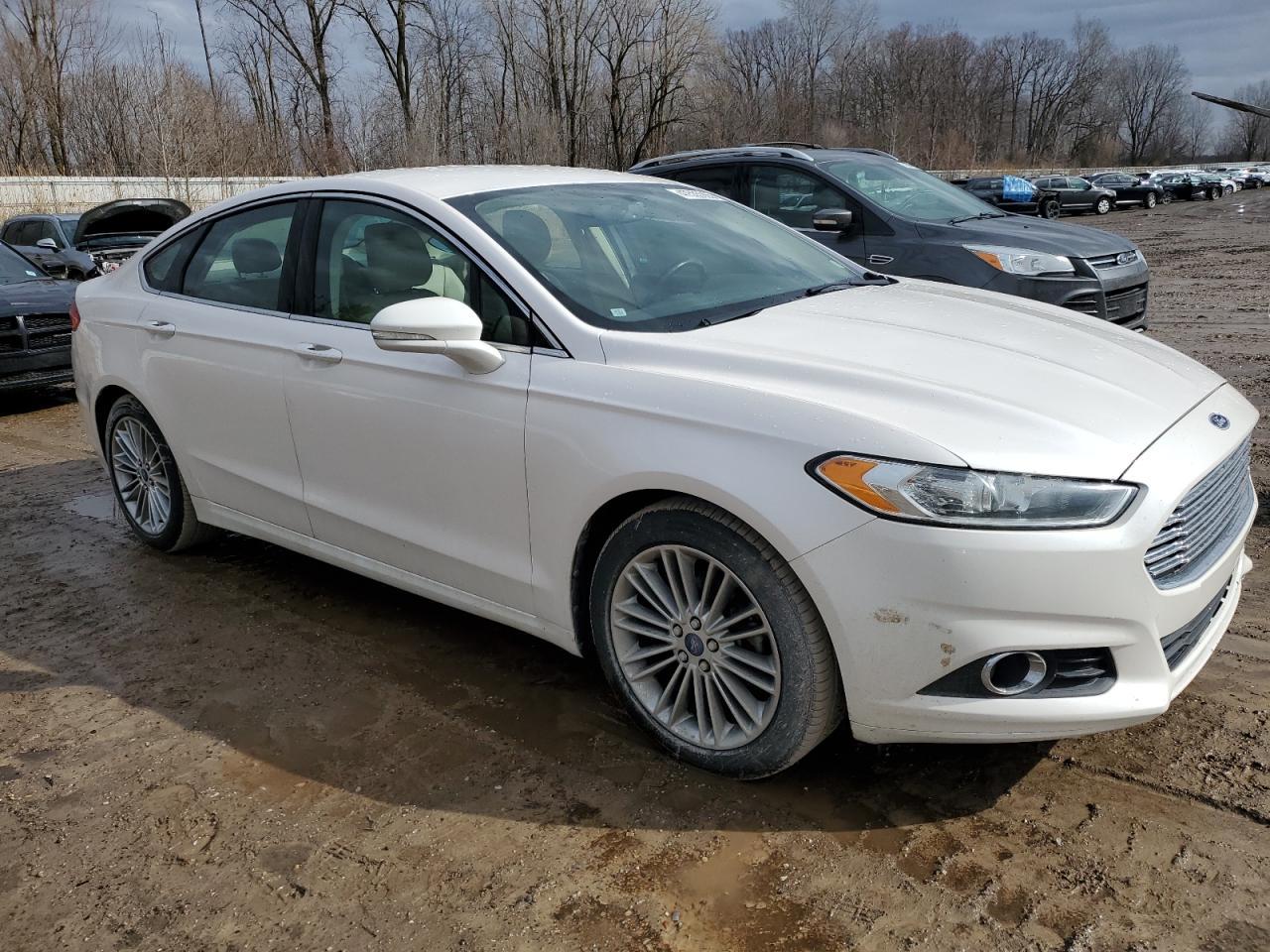 2013 FORD FUSION SE - Image 4