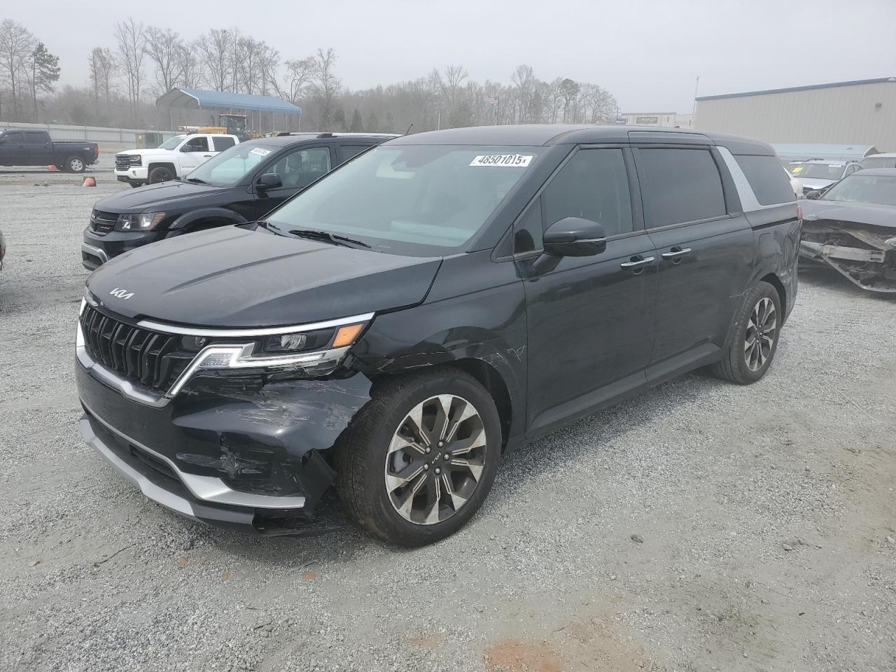 2024 KIA CARNIVAL E