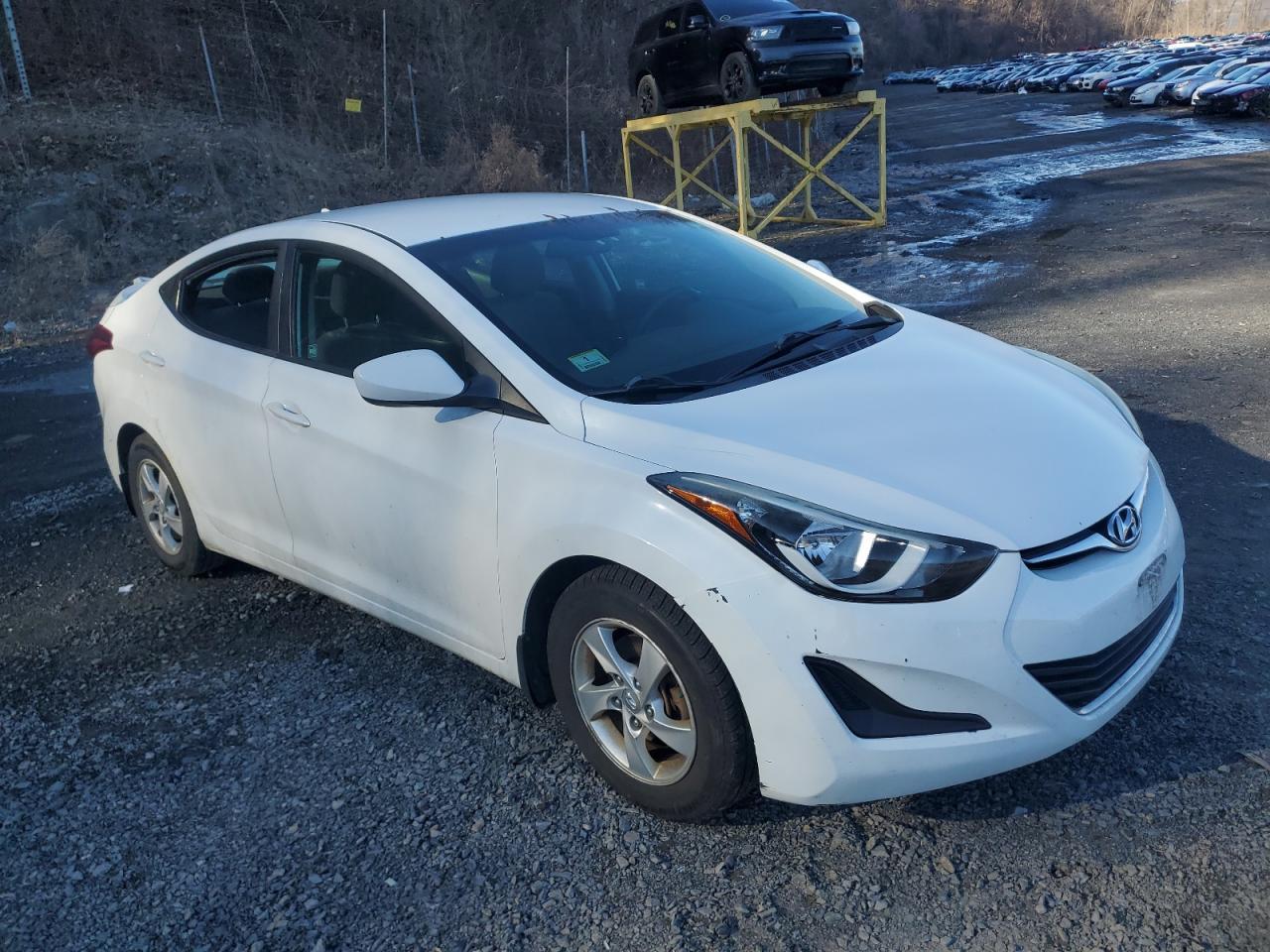 2014 HYUNDAI ELANTRA SE - Image 4