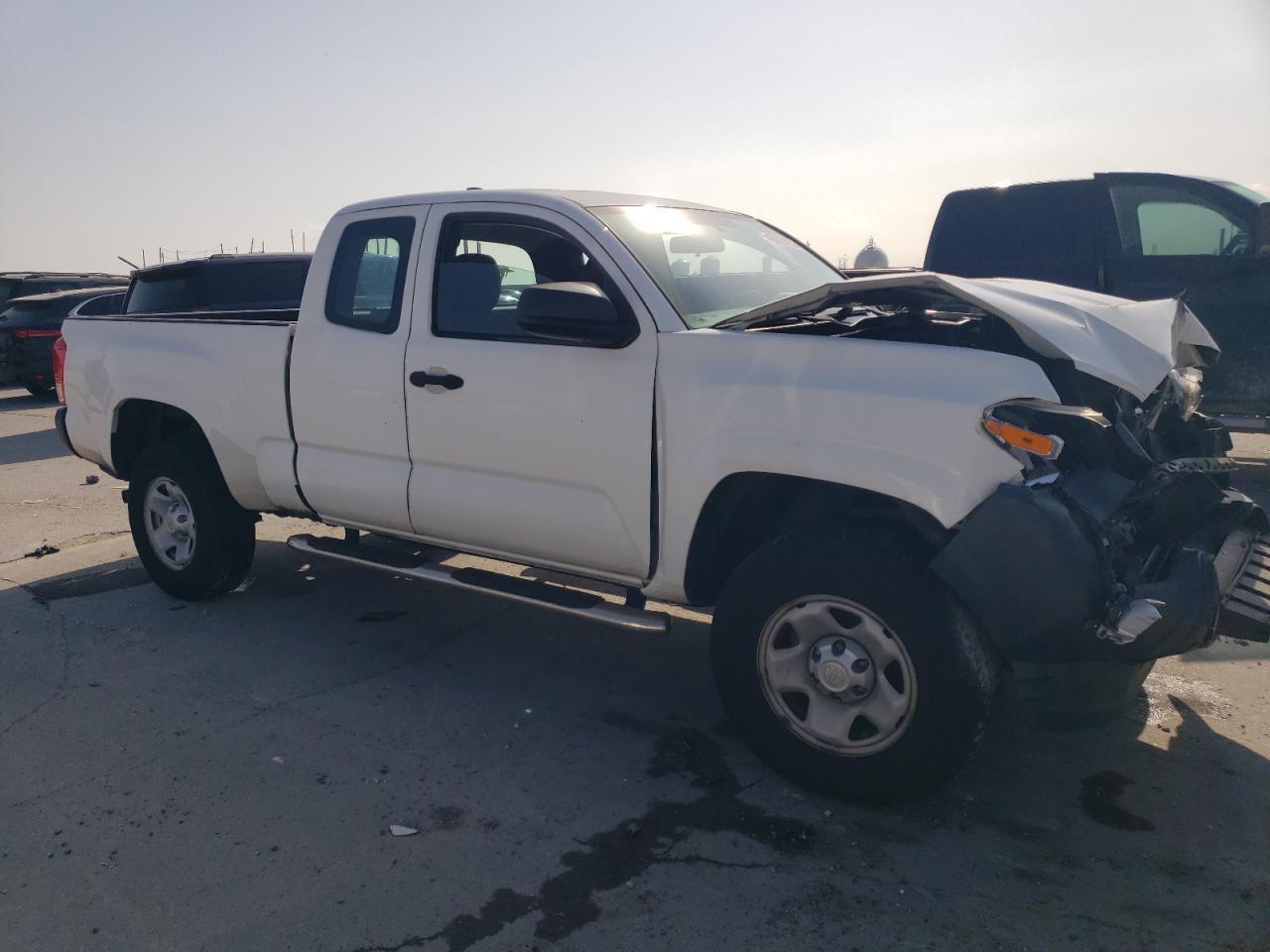 2017 TOYOTA TACOMA ACC - Фото 4