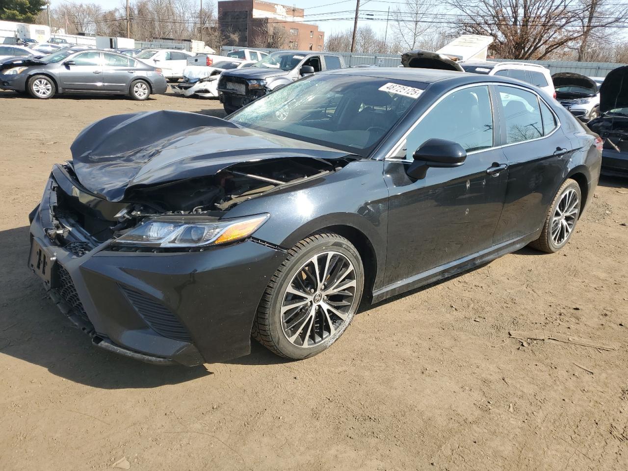 2020 TOYOTA CAMRY SE