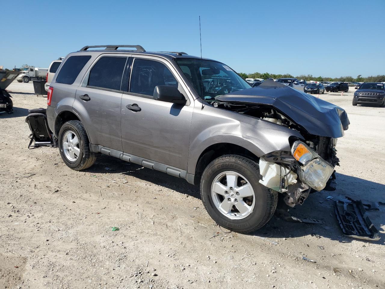 2012 FORD ESCAPE XLT - Фото 4