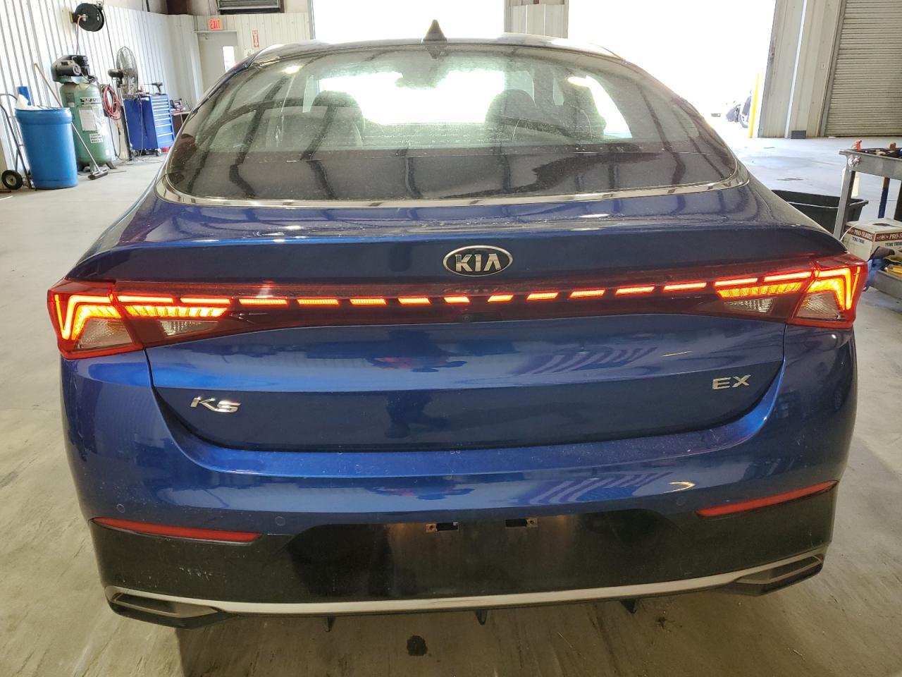 2021 KIA K5 EX - Фото 6