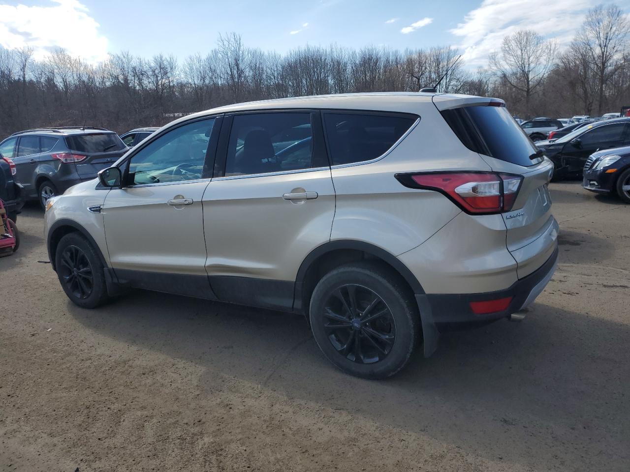 2017 FORD ESCAPE SE - Image 2
